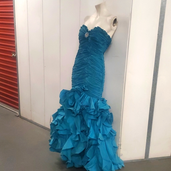 Alyce Designs AQUA Ruche Bodice Strapless Mermaid Dress Maxi Gown Slit Ruffles 4 - Picture 16 of 17